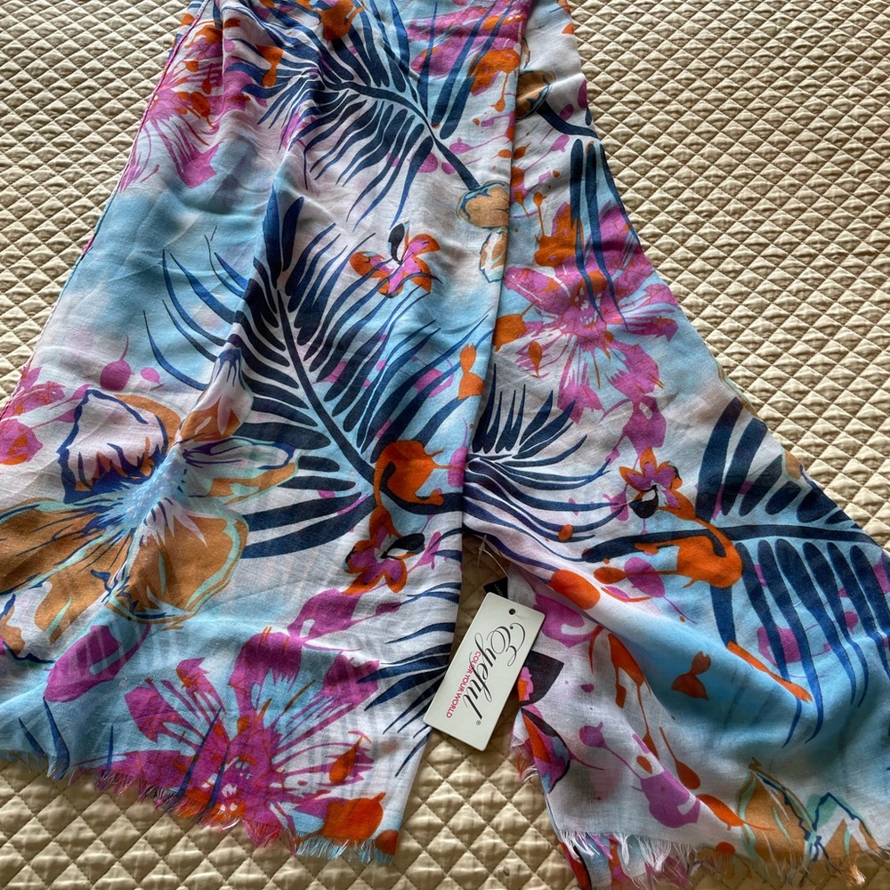 NWT Eyeful Color My World  scarf.